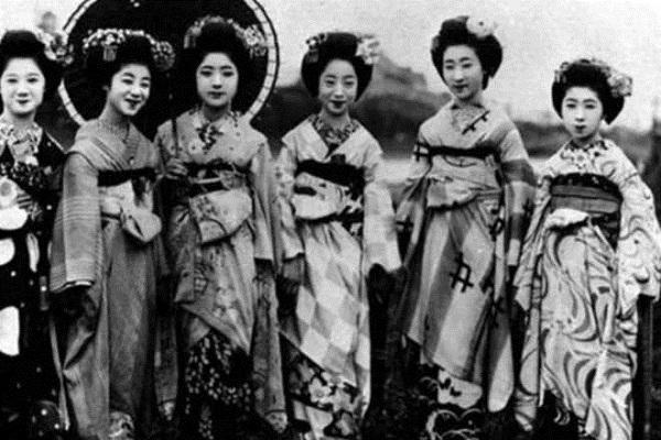 抗战结束日本在东北留下多少人（留在东北的10万多日本女人）(4)